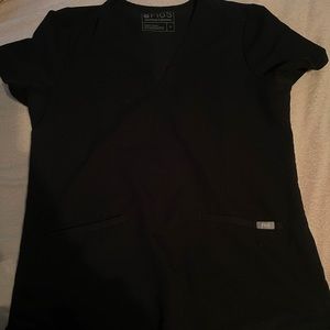 Small black figs scrub top